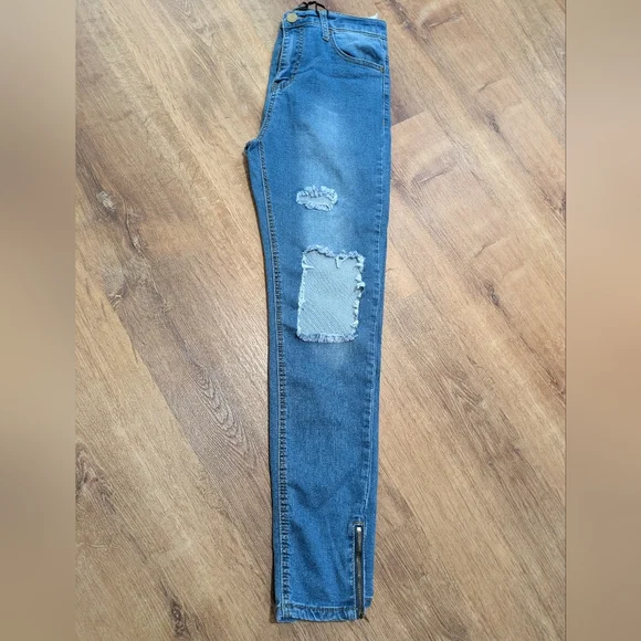 PrettyLittleThing Women's Skinny Blue Jeans Size 10 - Picture 4 of 8